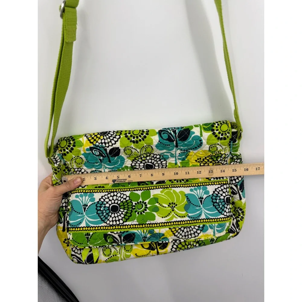 Vera Bradley Lime's Up Messenger‎ laptop Bag Green Floral Quilted Crossbody